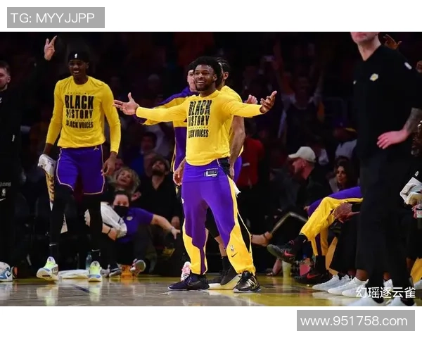 2018年湖人队与公牛队精彩对决回顾及赛季表现分析